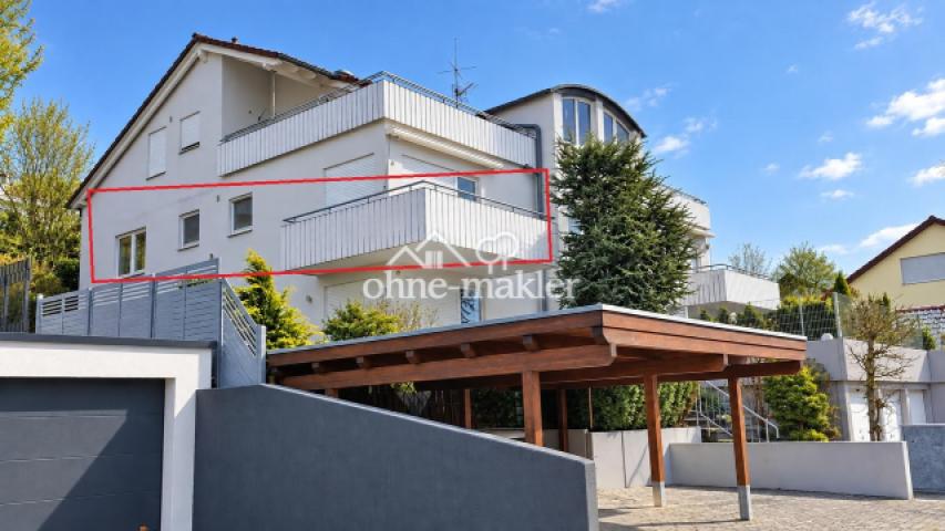 Außenansicht mit Carport