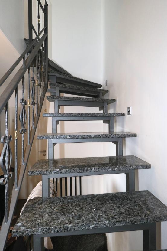 Treppe zum Spitzboden