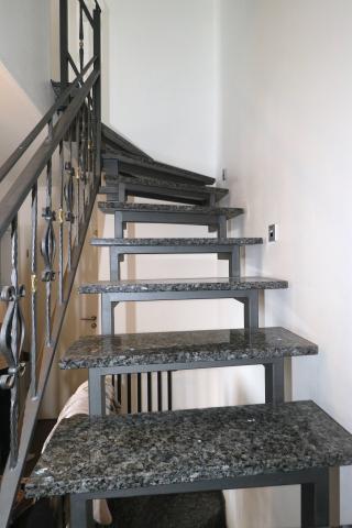 Treppe zum Spitzboden