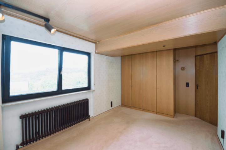 Schlafzimmer mit Einbauschrank