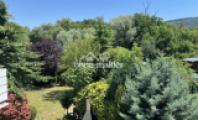 Blick vom Balkon in Garten