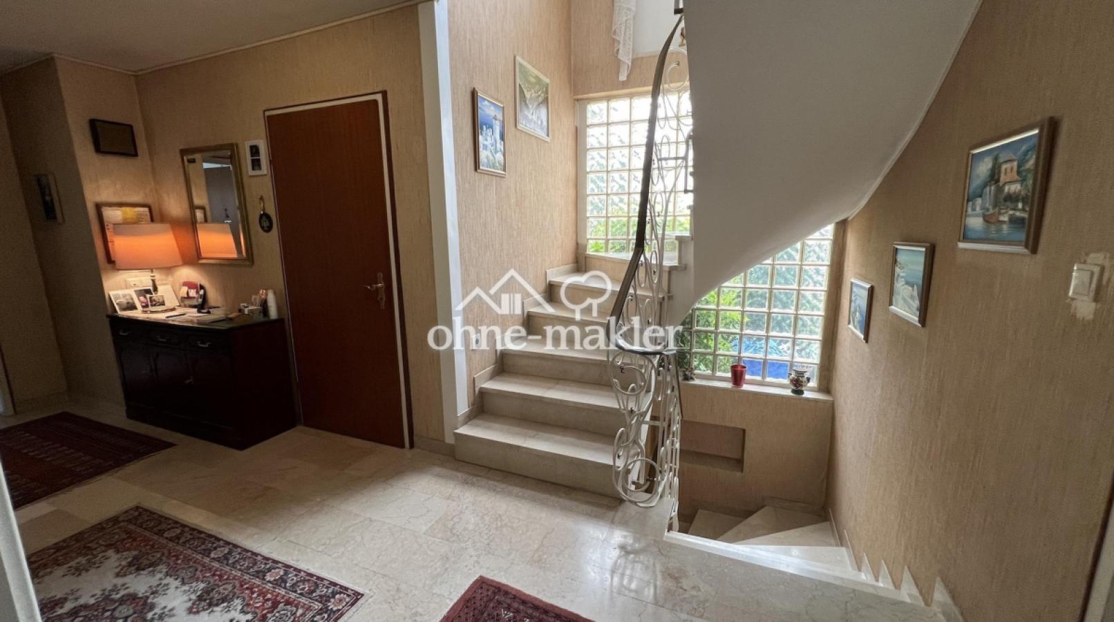 EG Treppenhaus