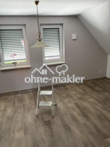Wohnzimmer ETW2 DG leer