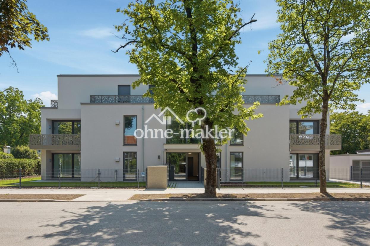 Außenansicht Gebäude von vorne