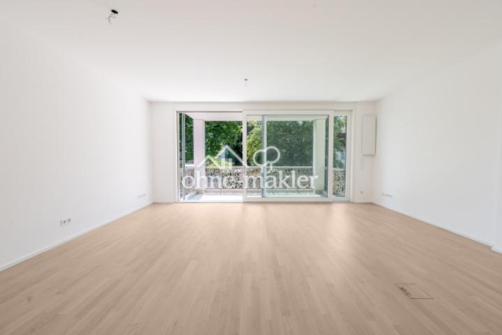 Wohn-/Esszimmer, Küche