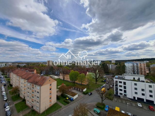 Blick vom Seitenfenster