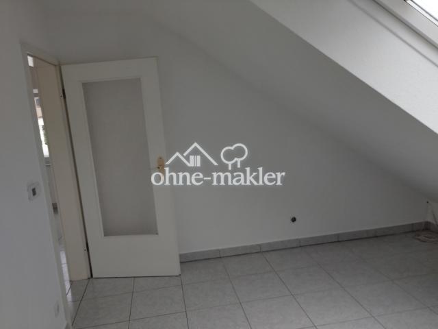 Arbeitszimmer o. Schlafzimmer