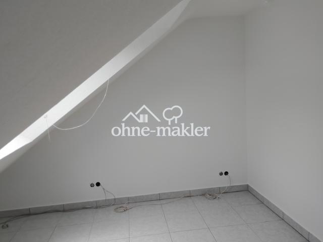 Arbeitszimmer o. Schlafzimmer