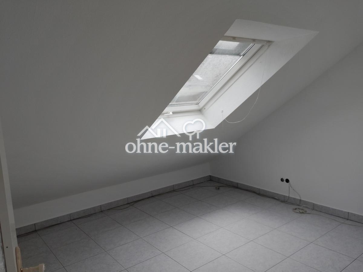Arbeitszimmer o. Schlafzimmer