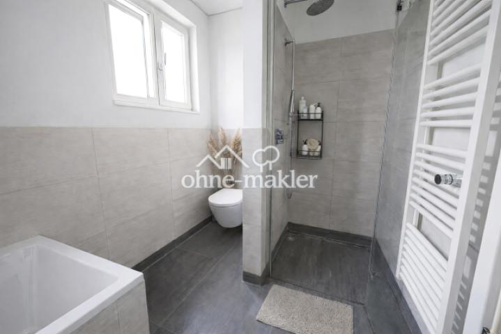 Master-Badezimmer 2.Sicht