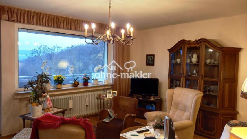 Wohnzimmer möbliert