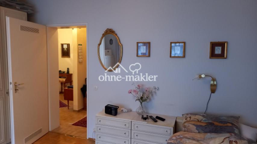 Schlafzimmer zum Flur