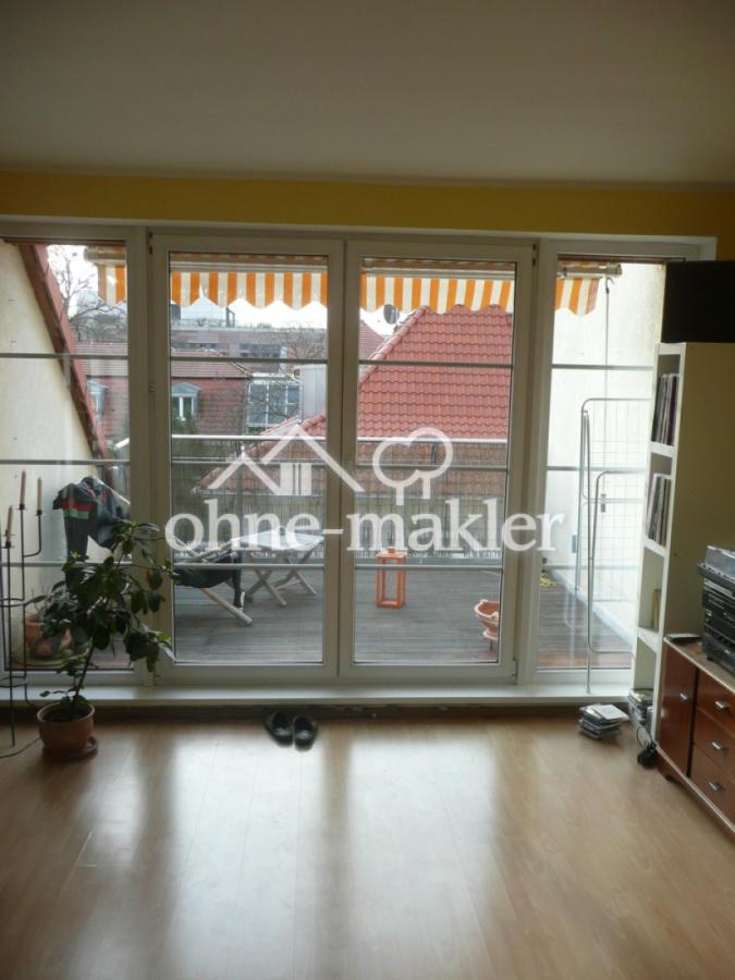 Wohnzimmer zum Balkon