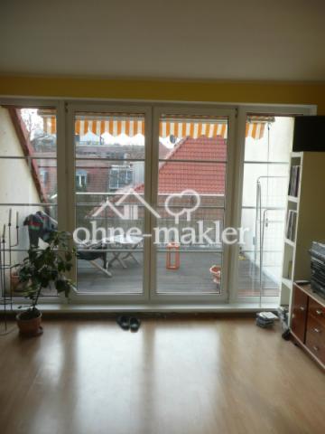 Wohnzimmer zum Balkon