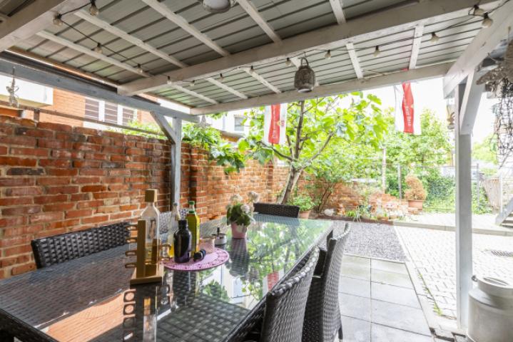 Terrasse EG