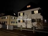 Nachbarn links & Nachtbild