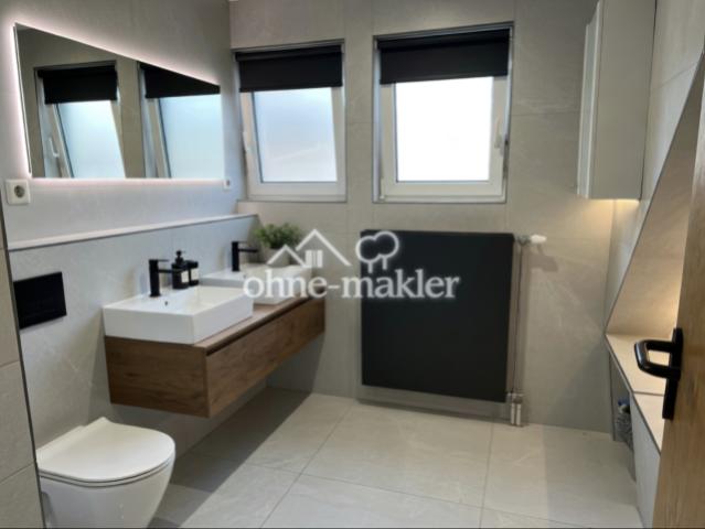 Badezimmer (KI staged)