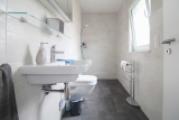 Badezimmer EG