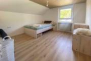 Schlafzimmer DG