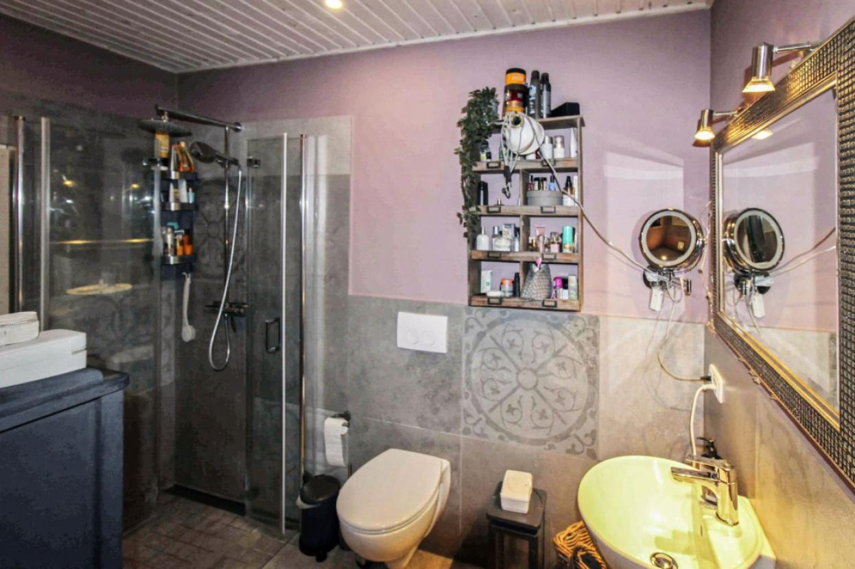 Badezimmer EG