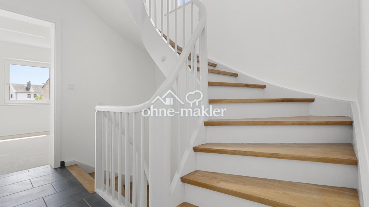 Treppe ins DG