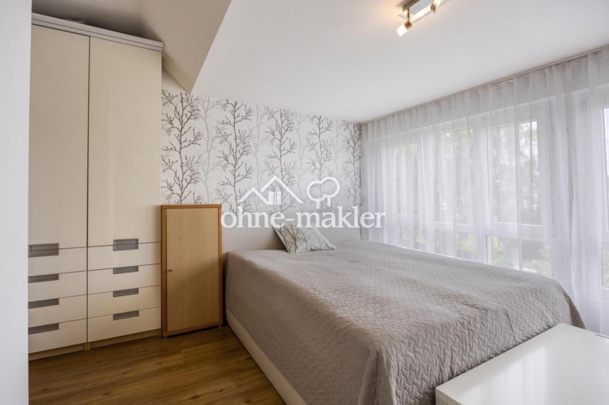 Schlafzimmer DG