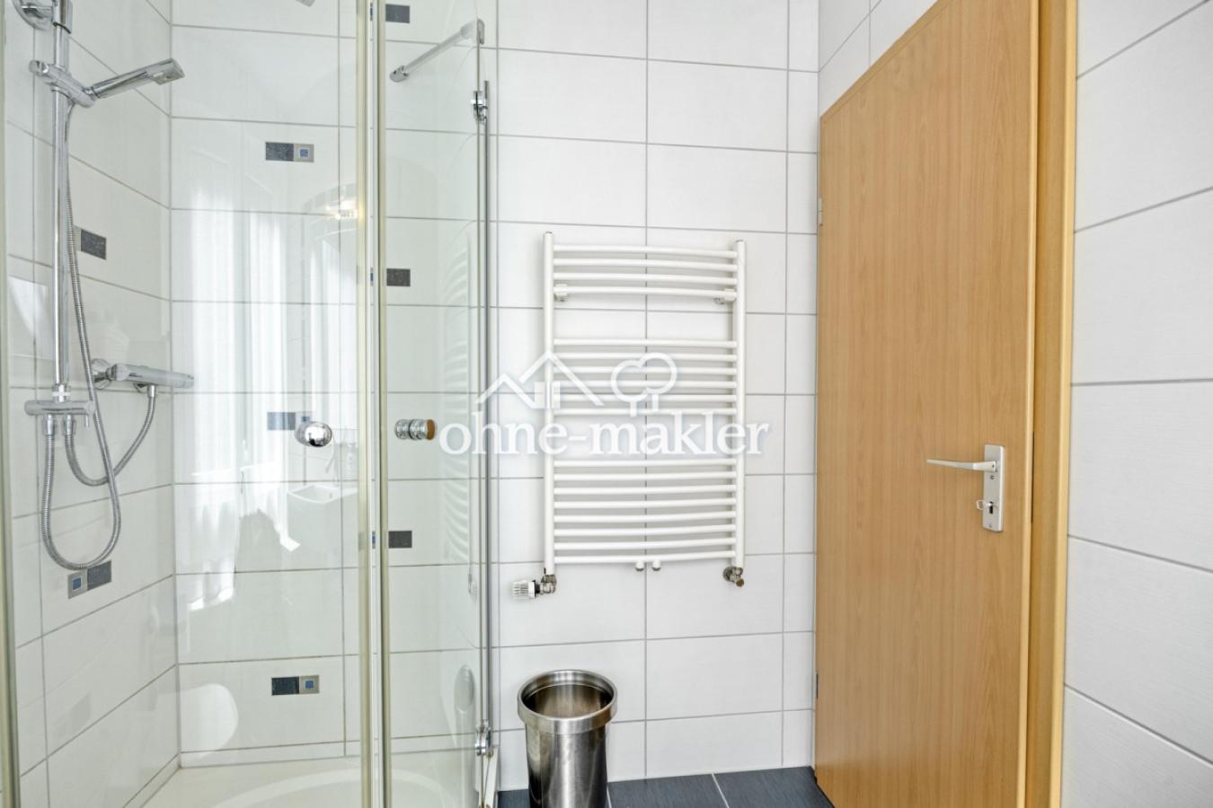 Badezimmer DG