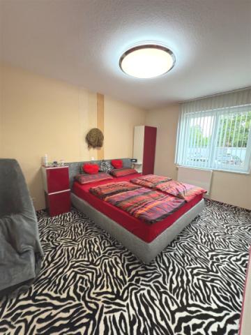 Geräumiges Schlafzimmer