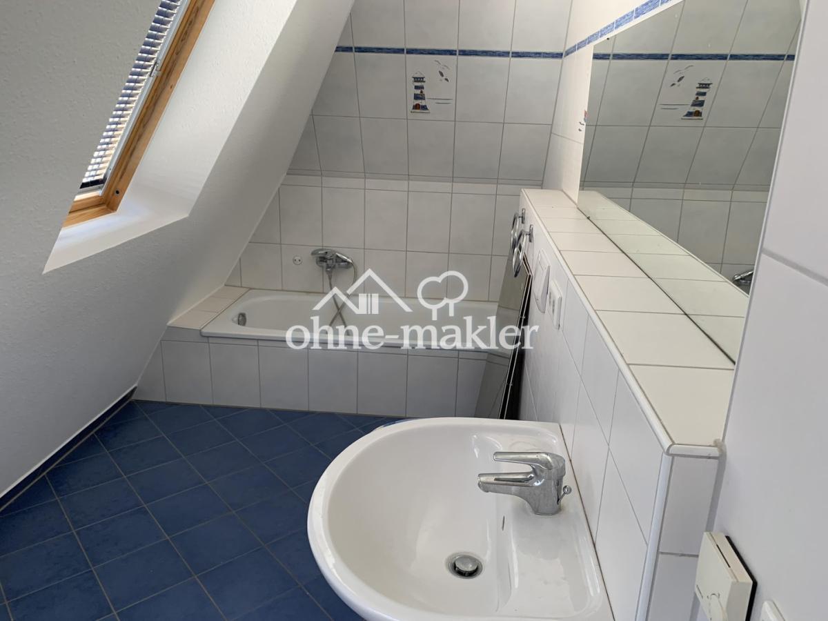Bad im Dachgeschoss