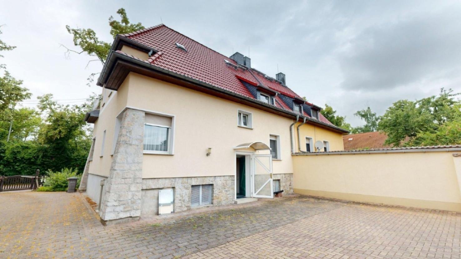 Hausansicht vom Hof aus