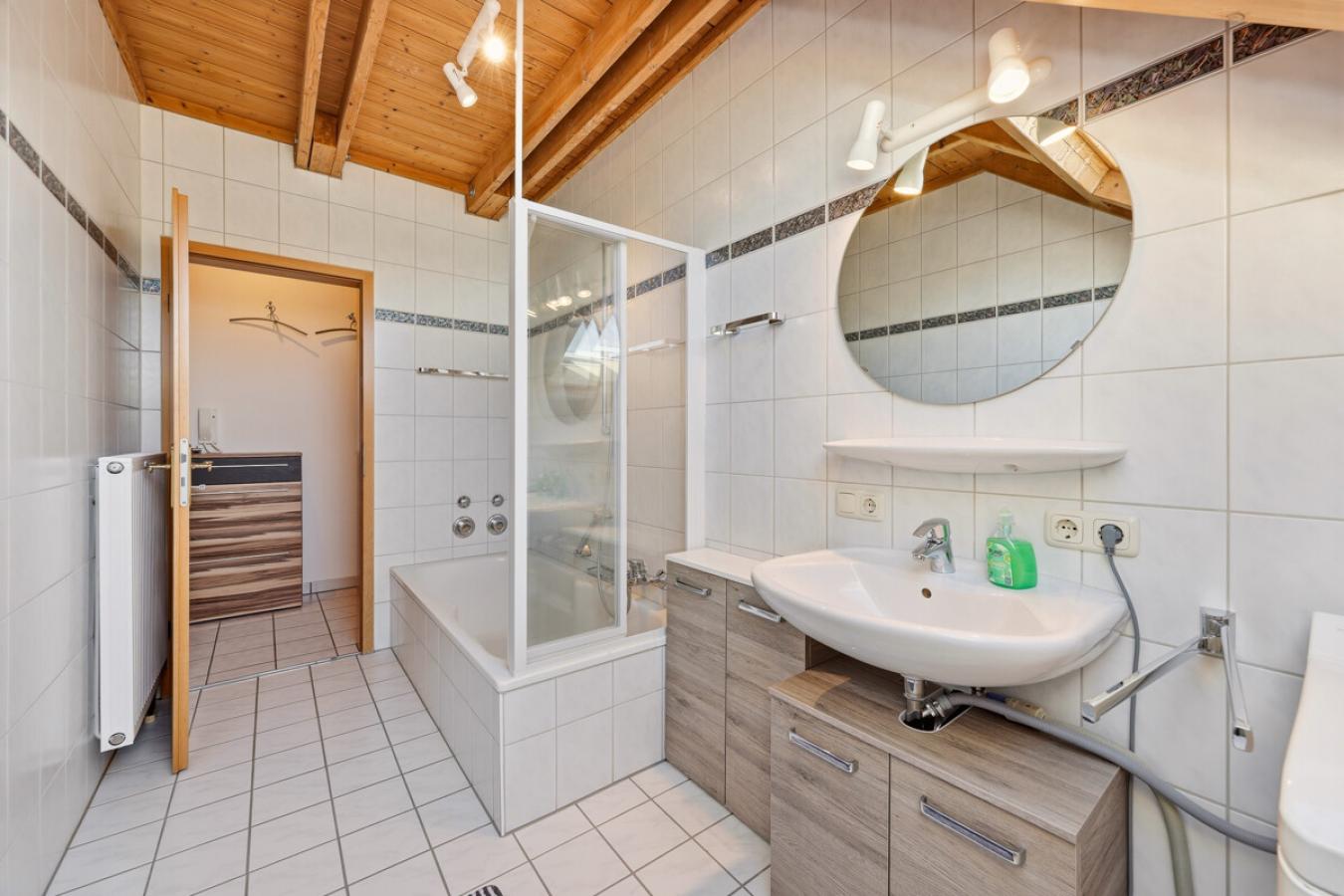Badezimmer OG  -2
