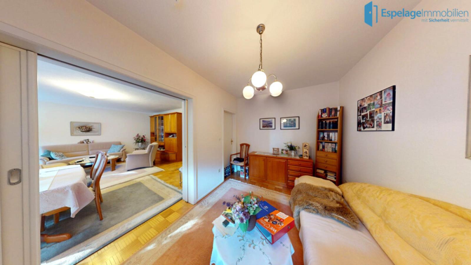 Wohnzimmer Bild 2