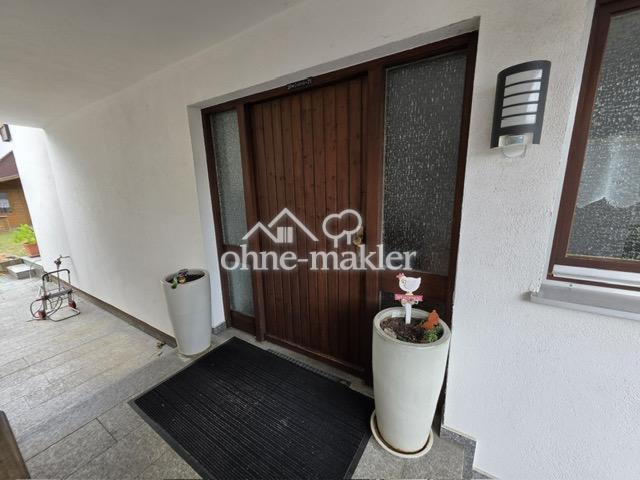 Überdachter Eingangsbereich