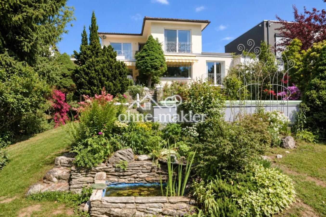 Haus aus der Gartenansicht
