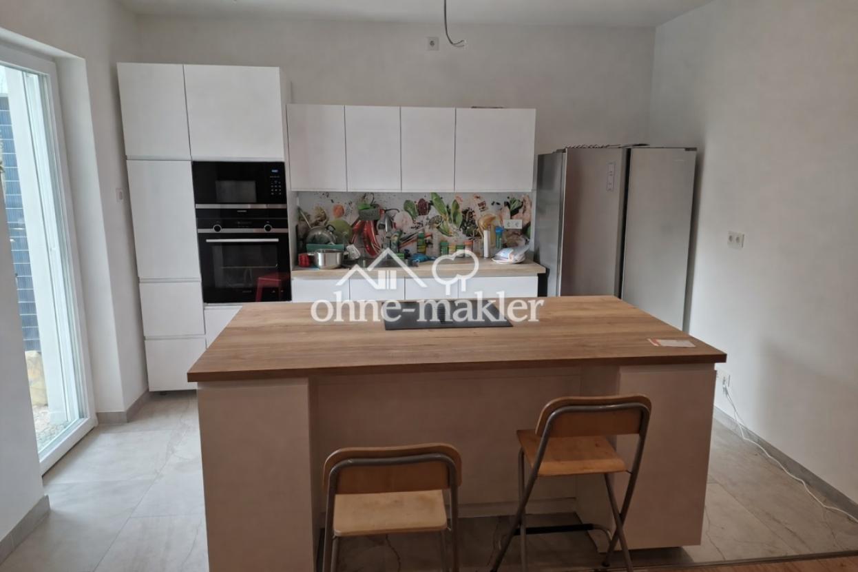 Küche inkl. Markengeräte