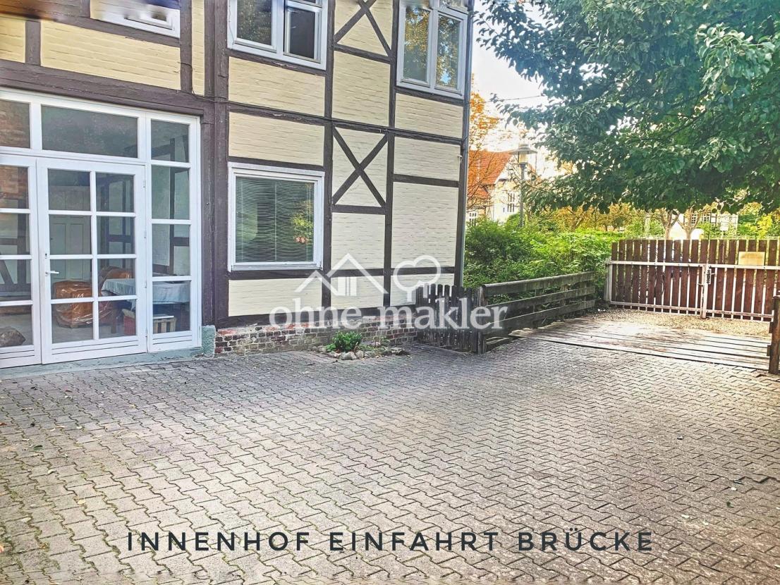 Innenhof Einfahrt Brücke