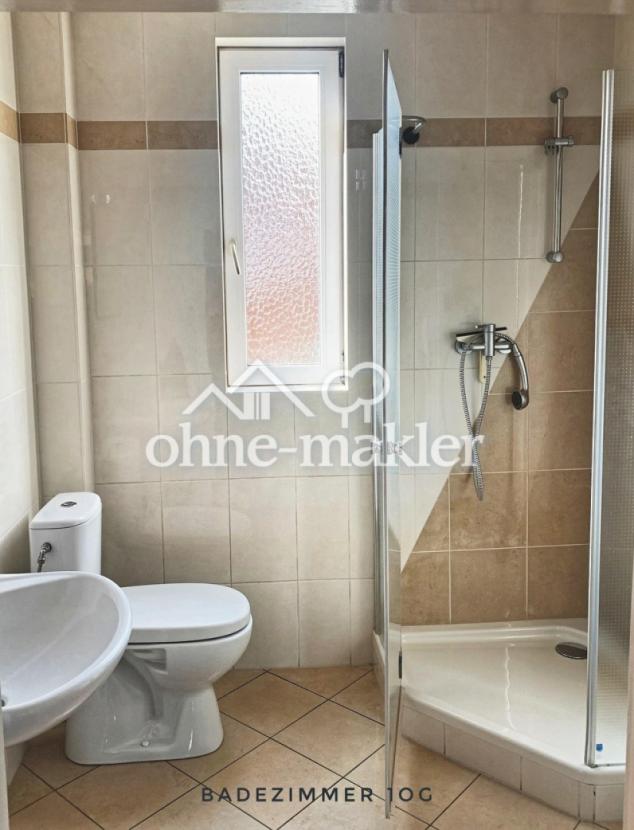Bad Wohnung 1OG