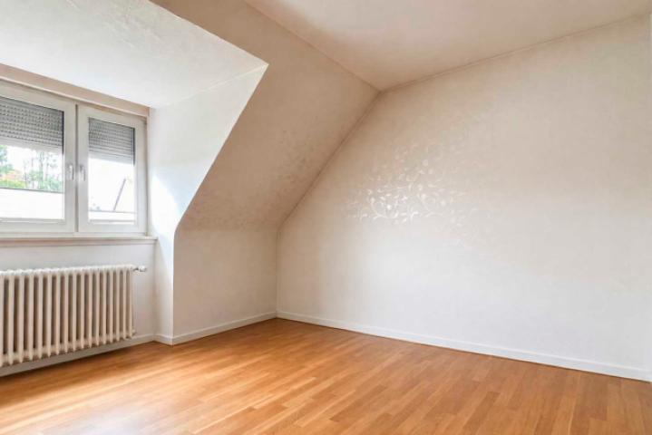 Schlafzimmer 2 DG