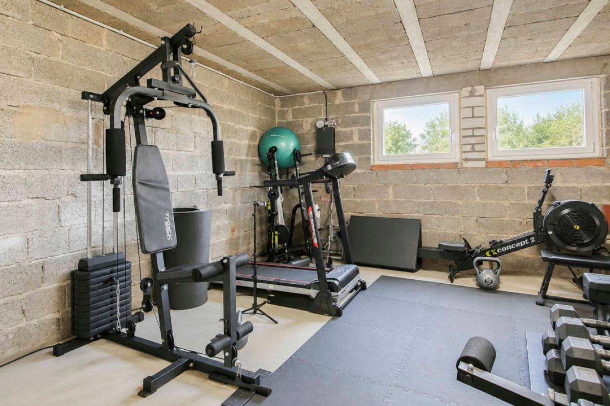 13 Fitnessraum UG