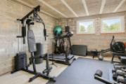 13 Fitnessraum UG