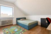 Schlafzimmer 2 DG
