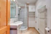 Badezimmer (EG)