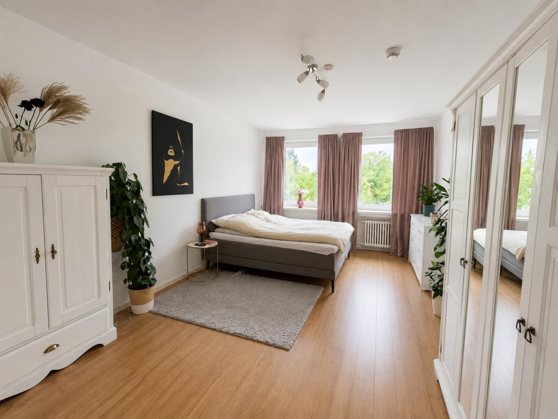 Schlafzimmer zur Parkseite