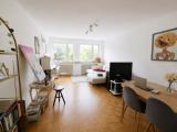 Wohnzimmer zur Parkseite
