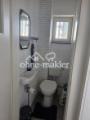 Separate Toilette