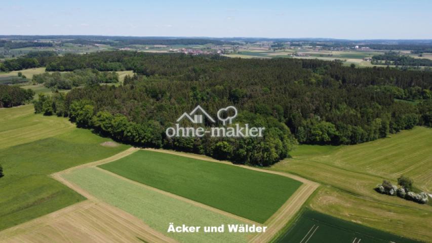 Äcker und Wälder