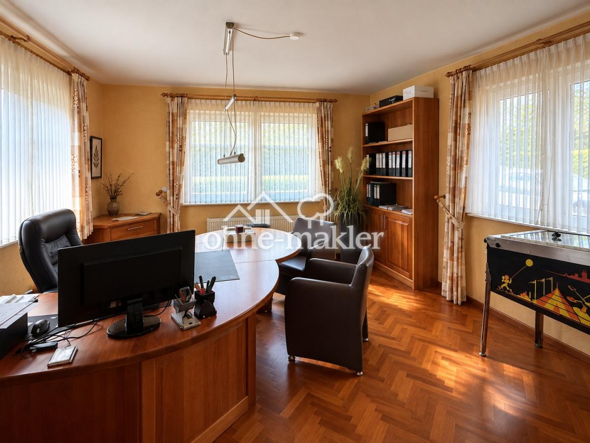 Arbeitszimmer EG