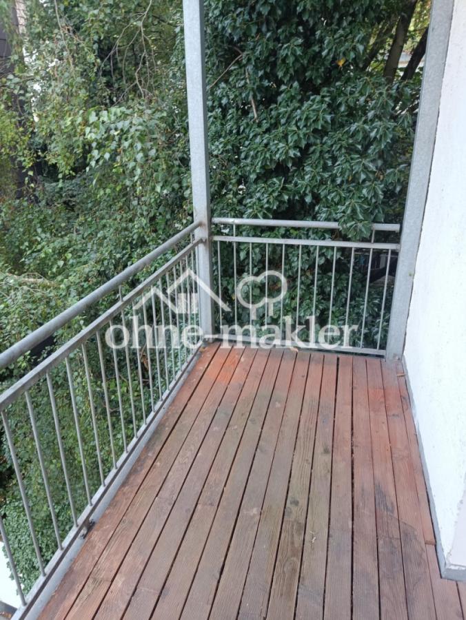 Balkon zum Hinterhof