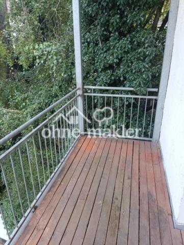 Balkon zum Hinterhof