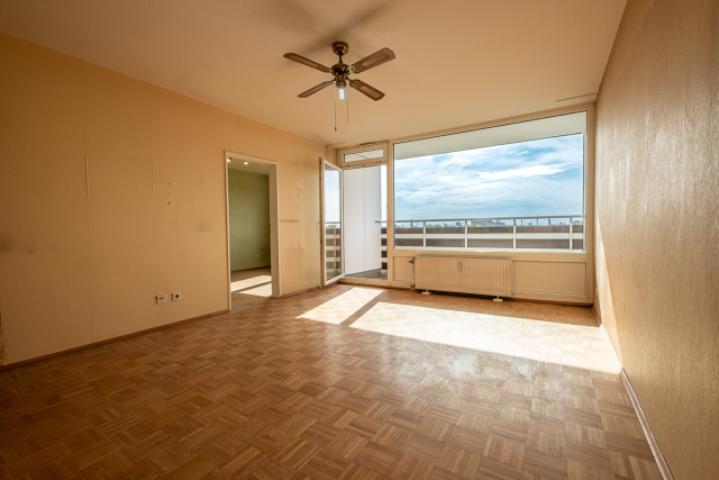 Freie 2 ZKB Balkon in Köln